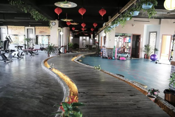 重庆按摩，一触即通的养生之道